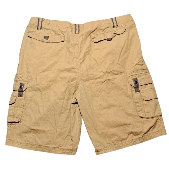 Rugged Wear Offers✅️✅️Gently Loved Men's Tan Cargo Shorts Sz 42 - Picture 2 of 7